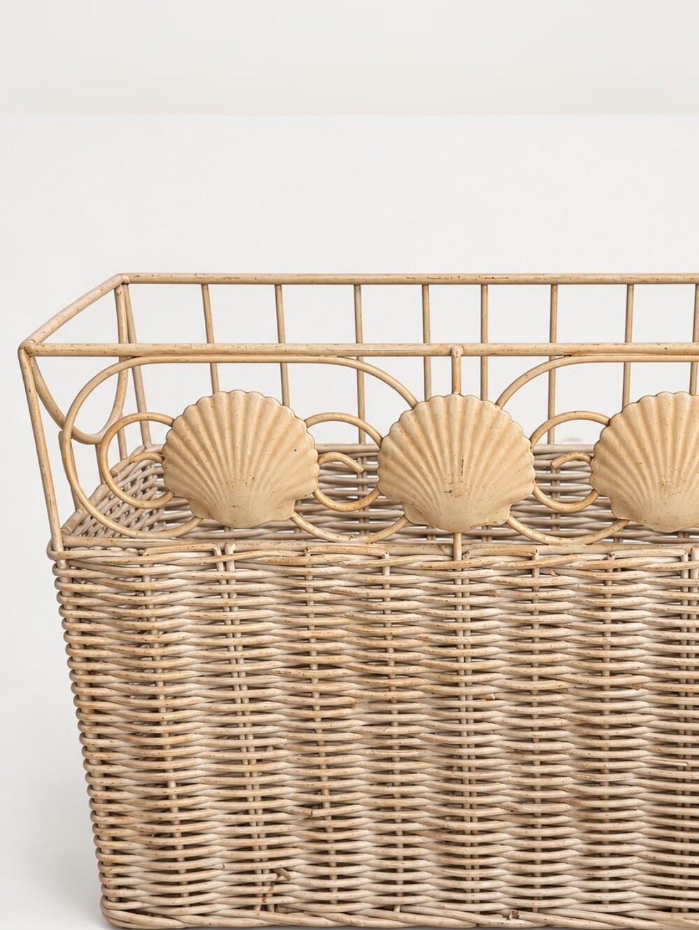 Vintage Coastal Wicker Metal Basket Seashell Storage Shabby Chic Cottage 14"